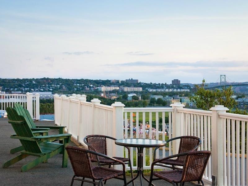 Country Inn & Suites Dartmouth Ngoại thất bức ảnh